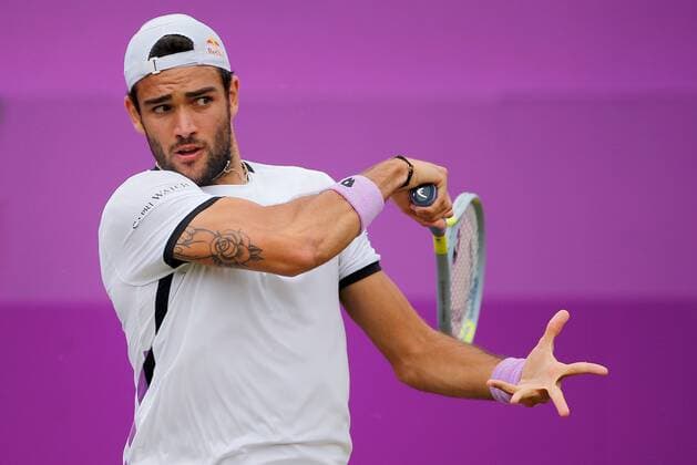 Mandatory Credit: Photo by Ella Ling BPI Shutterstock (12089309am) Matteo Berrettini of Italy in action Cinch Championships, Day Four, Tennis, Queens Club, London, UK - 17 June 2021 EDITORIAL USE ONLY No use with unauthorised audio, video, data, fixture lists, club league logos or live services. Online in-match use limited to 120 images, no video emulation. No use in betting, games or single club league player publications. Cinch Championships, Day Four, Tennis, Queens Club, London, UK - 17 June 2021 EDITORIAL USE ONLY No use with unauthorised audio, video, data, fixture lists, club league logos or live services. Online in-match use limited to 120 images, no video emulation. No use in betting, games or single club league player publications. Copyright: xEllaxLing BPI Shutterstockx 12089309am
