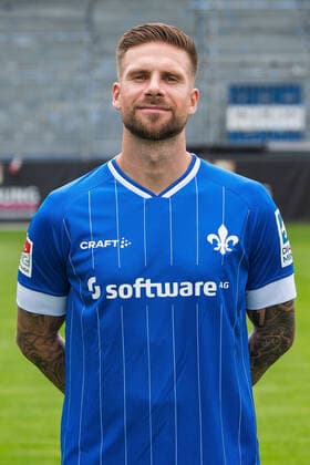 12 07 2021, xfux, football 2 Bundesliga, SV Darmstadt 98, 2 BL, porträttermin 2021 2022, emonline emspor, v l Tobias Kempe, SV Darmstadt 98, 2 BL, porträttermin 2021 2022, Darmstadt