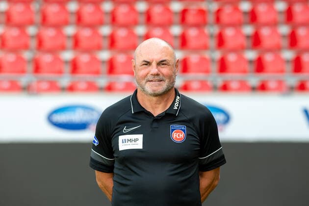 Bernhard Raab Co Trainer , GER, 1 FC Heidenheim 1846 e V , Football, 2 Bundesliga, Player Portraits, Release, Season 2021 2022, 20 07 2021, GER, 1 FC Heidenheim 1846 e V , Football, 2 Bundesliga, Player Portraits, Release, Season 2021 2022, 20 07 2021 Heidenheim Copyright: xEibner-Pressefotox EP_EER
