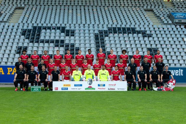 Team photo, back row from left Kevin Schade, Christian Guenter, Lucas Hoeler, Yannik Keitel, Dominique Heintz, Nils Petersen, Kimberly Ezekwem, Nico Schlotterbeck, Philipp Lienhart, Kiliann Sildillia, Janik Haberer, Ermedin Demirović, Manuel Gulde, Middle row Co Trainer Florian Bruns, Athletic Trainer Daniel Wolf, Goalkeeper Trainer Andreas Kronenberg, Jonathan Schmid, Nicolas Hoefler, Roland Sallai, Baptiste Santamaria, Noah Weißhaupt, Lukas Kuebler, Vincenzo Grifo, Trainer Christian Streich, Co Trainer Lars Voßler, Co Trainer Patrick Baier, front row from left physiotherapist Florian Mack, physiotherapist Markus Behrens, physiotherapist Torge Schwarz, physiotherapist Uwe Vetter, Nishan Burkart, Florian Uphoff, Mark Flekken, Noah Atubolu, Wooyeong Jeong, bus driver Stefan Spohn, kit attendant Max Beckmann, team doctor Dr Dr Markus Wenning, Team doctor Dr Helge Eberbach GER, SC Freiburg, 29 07 2021, Media Day Fussball Bundesliga, Spielzeit 2021 2022 DFL REGULATES PROHIBIT ANY USE OF PHOTOGRAPHS AS IMAGE SEQUENCES AND OR uerthQUASI VIDEO GER, SC Freiburg, 29 07 2021, Media Day Fussball Bundesliga, Spielzeit 2021 2022 Freiburg Copyright: xEibnerxPressefotox EP_EER