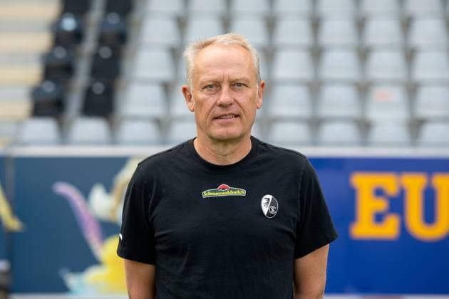 Christian Streich SC Freiburg, Coach , GER, SC Freiburg, 29 07 2021, Media Day Fussball Bundesliga, Spielzeit 2021 2022 DFL REGULATIONS PROHIBIT ANY USE OF PHOTOGRAPHS AS IMAGE SEQUENCES AND OR uerthQUASI VIDEO GER, SC Freiburg, 29 07 2021, Media Day Fussball Bundesliga, Spielzeit 2021 2022 Freiburg Copyright: xEibnerxPressefotox EP_EER