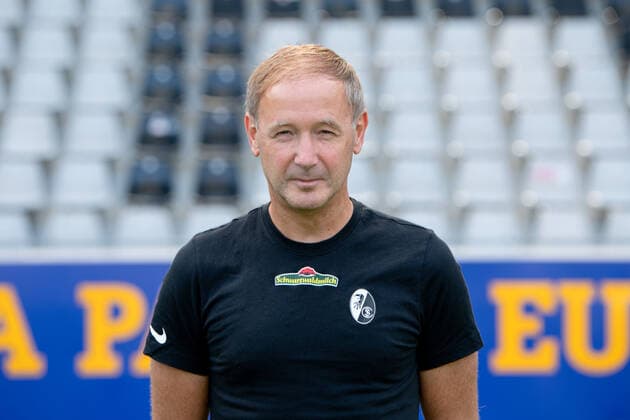 Patrick Baier SC Freiburg, Co Trainer , GER, SC Freiburg, 29 07 2021, Media Day Fussball Bundesliga, Spielzeit 2021 2022 DFL REGULATIONS PROHIBIT ANY USE OF PHOTOGRAPHS AS IMAGE SEQUENCES AND OR uerthQUASI VIDEO GER, SC Freiburg, 29 07 2021, Media Day Fussball Bundesliga, Spielzeit 2021 2022 Freiburg Copyright: xEibnerxPressefotox EP_EER