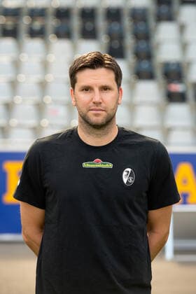 Florian Bruns SC Freiburg, Co Trainer , GER, SC Freiburg, 29 07 2021, Media Day Fussball Bundesliga, Spielzeit 2021 2022 DFL REGULATIONS PROHIBIT ANY USE OF PHOTOGRAPHS AS IMAGE SEQUENCES AND OR uerthQUASI VIDEO GER, SC Freiburg, 29 07 2021, Media Day Fussball Bundesliga, Spielzeit 2021 2022 Freiburg Copyright: xEibnerxPressefotox EP_EER