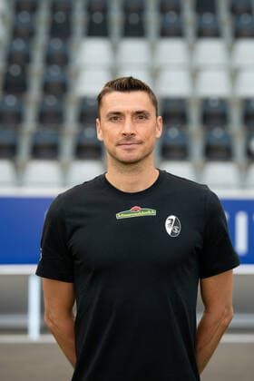 Daniel Wolf SC Freiburg, Athletic Trainer , GER, SC Freiburg, 29 07 2021, Media Day Fussball Bundesliga, Spielzeit 2021 2022 DFL REGULATIONS PROHIBIT ANY USE OF PHOTOGRAPHS AS IMAGE SEQUENCES AND OR uerthQUASI VIDEO GER, SC Freiburg, 29 07 2021, Media Day Fussball Bundesliga, Spielzeit 2021 2022 Freiburg Copyright: xEibnerxPressefotox EP_EER