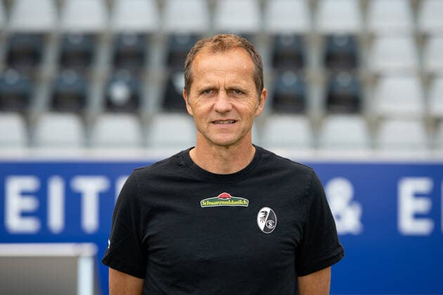 Uwe Vetter SC Freiburg, Physiotherapist , GER, SC Freiburg, 29 07 2021, Media Day Fussball Bundesliga, Spielzeit 2021 2022 DFL REGULATIONS PROHIBIT ANY USE OF PHOTOGRAPHS AS IMAGE SEQUENCES AND OR uerthQUASI VIDEO GER, SC Freiburg, 29 07 2021, Media Day Fussball Bundesliga, Spielzeit 2021 2022 Freiburg Copyright: xEibnerxPressefotox EP_EER