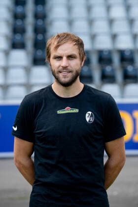 Dr Dr Markus Wenning SC Freiburg, Team Doctor , GER, SC Freiburg, 29 07 2021, Media Day Fussball Bundesliga, Spielzeit 2021 2022 DFL REGULATIONS PROHIBIT ANY USE OF PHOTOGRAPHS AS IMAGE SEQUENCES AND OR uerthQUASI VIDEO GER, SC Freiburg, 29 07 2021, Media Day Fussball Bundesliga, Spielzeit 2021 2022 Freiburg Copyright: xEibnerxPressefotox EP_EER
