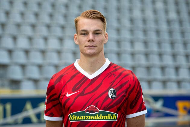 Philipp Lienhart SC Freiburg, 3 , GER, SC Freiburg, 29 07 2021, Media Day Fussball Bundesliga, Spielzeit 2021 2022 DFL REGULATIONS PROHIBIT ANY USE OF PHOTOGRAPHS AS IMAGE SEQUENCES AND OR uerthQUASI VIDEO GER, SC Freiburg, 29 07 2021, Media Day Fussball Bundesliga, Spielzeit 2021 2022 Freiburg Copyright: xEibnerxPressefotox EP_EER