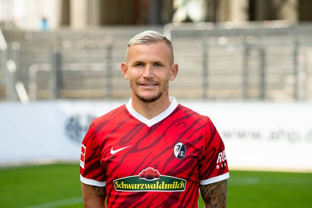 Jonathan Schmid SC Freiburg, 7 , GER, SC Freiburg, 29 07 2021, Media Day Fussball Bundesliga, Spielzeit 2021 2022 DFL REGULATIONS PROHIBIT ANY USE OF PHOTOGRAPHS AS IMAGE SEQUENCES AND OR uerthQUASI VIDEO GER, SC Freiburg, 29 07 2021, Media Day Fussball Bundesliga, Spielzeit 2021 2022 Freiburg Copyright: xEibnerxPressefotox EP_EER