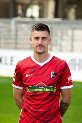 Baptiste Santamaria SC Freiburg, 8 , GER, SC Freiburg, 29 07 2021, Media Day Fussball Bundesliga, Spielzeit 2021 2022 DFL REGULATIONS PROHIBIT ANY USE OF PHOTOGRAPHS AS IMAGE SEQUENCES AND OR uerthQUASI VIDEO GER, SC Freiburg, 29 07 2021, Media Day Fussball Bundesliga, Spielzeit 2021 2022 Freiburg Copyright: xEibnerxPressefotox EP_EER