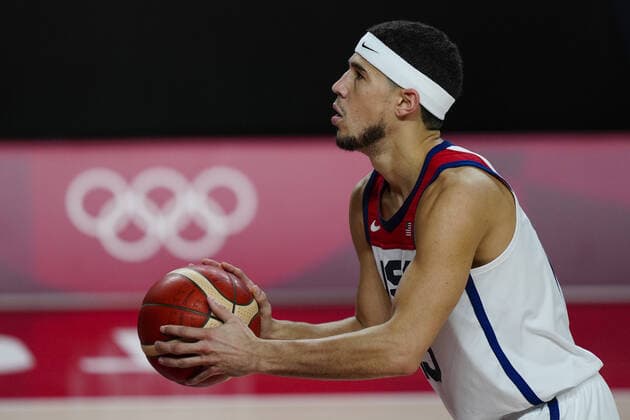 Mandatory Credit: Photo by Dave Shopland Shutterstock (12249257bo) Devin Booker of the United States (USA) in action France v United States, Basketball, Men s final, Tokyo Olympic Games, Olympische Spiele, Olympia, OS 2020, Saitama Super Arena, Japan - 07 Aug 2021 France v United States, Basketball, Men s final, Tokyo Olympic Games 2020, Saitama Super Arena, Japan - 07 Aug 2021 Copyright: xDavexShopland Shutterstockx 12249257bo