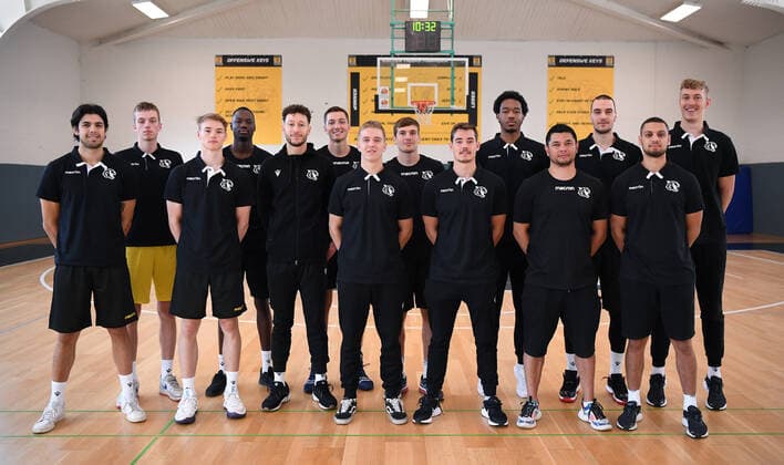 Basketball 2 Bundesliga 2021 2022 11 08 2021 Training kick-off Tigers Tuebingen Maximilian Charlier, Bakary Dibba, Ryan Mikesell, Till Joenke, Isaiah Crawley, Daniel Keppeler, Jekabs Beck f l Erol Ersek, Timo Lanmueller, Joanic Gruettner Bacoul, Aatu Kivimaeki, Gianni Otto, Coach Daniel Jansson, Co Coach Hussain Dassouki front f l