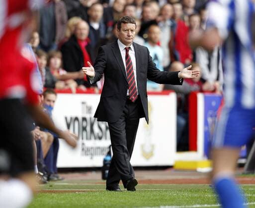 Fußball, Trainerhistorie Sheffield United von 1889 bis heute Mandatory Credit: Photo by Back Page Images Shutterstock (1471733u) Sheffield United manager Danny Wilson reacts Sheffield United v Sheffield Wednesday, Npower Football League One, Bramall Lane, Sheffield, Britain - 16 Oct 2011 EDITORIAL USE ONLY No use with unauthorised audio, video, data, fixture lists (outside the EU), club league logos or live services. Online in-match use limited to 45 images (+15 in extra time). No use to emulate moving images. No use in betting, games or single club league player publications services. Sheffield United v Sheffield Wednesday, Npower Football League One, Bramall Lane, Sheffield, Britain - 16 Oct 2011 EDITORIAL USE ONLY No use with unauthorised audio, video, data, fixture lists (outside the EU), club league logos or live services. Online in-match use limited to 45 images (+15 in extra time). No use to emulate moving images. No use in betting, games or Copyright: xBackxPagexImages Shutterstockx 1471733u