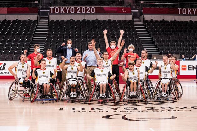 Tokyo 2020 Paralympic Games Wheelchair Basketball , 30 08 2021 TOKYO, JAPAN 30 August Wheelchair Basketball, Germany Iran Men, on Day 6 of the Tokyo 2020 Paralympic Games on 30 08 2021 at Ariake Arena in Tokyo Japan Third row Eike Goessling Team Manager , Martin Kluck Co Trainer National Coach Nicolai Zeltinger GER , Sascha Kluge Team Doctor , Baerbel Boergel Physiotherapist , Joseph Bestwick 15, Germany , Jens Albrecht 12, Germany Second row Andre Bienek 8, Germany , Aliaksandr Halouski 14, Germany , Jan Sadler 11, Germany , Aliaksandr Halouski 14, Germany , Jan Haller 10, Germany , Thomas Boehme 13, Germany First row Philip Schorp 4, Germany , Nico Dreimueller 5, Germany , Tobias Hell 9, Germany , Christopher Huber 7, Germany Copyright: xBEAUTIFULxSPORTS Wunderlx