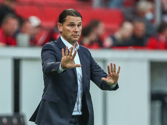 Gerardo Seoane Bayer 04 Leverkusen, Head Coach , GER, Bayer 04 Leverkusen vs Ferencvaros Budapest Ferencvarosi Torna Club, UEFA Europa League Group G, Group Stage, Season 2021 2022, 16 09 2021, , DFB DFL regulations prohibit any use of photographs as image sequences and or quasi video , GER, Bayer 04 Leverkusen vs Ferencvaros Budapest Ferencvarosi Torna Club, UEFA Europa League Group G, Group Stage, Season 2021 2022, 16 09 2021 Leverkusen Copyright: xEibner-Pressefoto GabrielxBoiax EP_GBA
