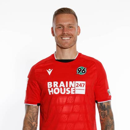 Marcel Franke - Porträttermin Hannover 96, GER, Fussball, Fußball, 2021 2022, 2. Bundesliga, 2.BL, 2. BL, Porträt, Studio, Shooting, Studioshooting; Foto via: Hannover96