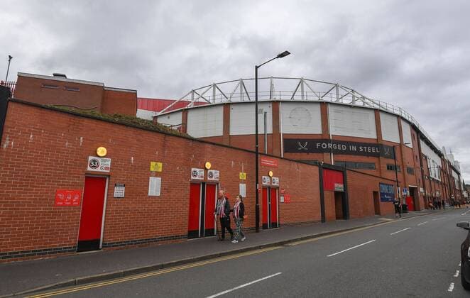 Mandatory Credit: Photo by Anna Gowthorpe Shutterstock (12462937e) Fans make their way to the stadium Sheffield United v Derby County, EFL Sky Bet Championship, Football, Bramall Lane, Sheffield, UK - 25 Sep 2021 EDITORIAL USE ONLY No use with unauthorised audio, video, data, fixture lists, club league logos or live services. Online in-match use limited to 120 images, no video emulation. No use in betting, games or single club league player publications. Sheffield United v Derby County, EFL Sky Bet Championship, Football, Bramall Lane, Sheffield, UK - 25 Sep 2021 EDITORIAL USE ONLY No use with unauthorised audio, video, data, fixture lists, club league logos or live services. Online in-match use limited to 120 images, no video emulation. No use in betting, games or single club league player publications. Copyright: xAnnaxGowthorpe Shutterstockx 12462937e