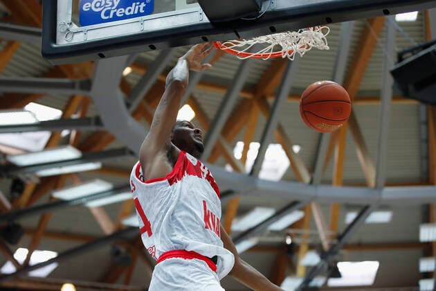 GER, Crailsheim, Arena Hohenlohe, 25 09 2021, emspor, emonline, despor, deonline, HAKRO Merlins Crailsheim vs s Oliver Würzburg, easyCredit BBL, 1 matchday picture William Buford s Oliver Wuerzburg with the slamdunk Copyright: HMBxMedia JulienxBecker