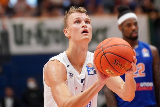 GER, Basketball, Bundesliga, Men, 2021 2022, 1 Matchday, Syntainics MBC MLP Academics Heidelberg, 25 09 2021, Niklas Wuerzer Heidelberg, 2 GER, Basketball, Bundesliga, Men, 2021 2022, 1 Matchday, Syntainics MBC MLP Academics Heidelberg, 25 09 2021, Weissenfels Copyright: xSchulz Eibner-Pressefotox ep_eer