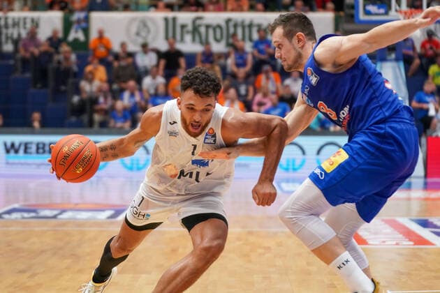 GER, Basketball, Bundesliga, Men, 2021 2022, 1 Matchday, Syntainics MBC MLP Academics Heidelberg, 25 09 2021, v l Brekkott Chapman Heidelberg, 1 , Johannes Richter MBC, 8 GER, Basketball, Bundesliga, Men, 2021 2022, 1 Matchday, Syntainics MBC MLP Academics Heidelberg, 25 09 2021, Weissenfels. Copyright: xSchulz Eibner-Pressefotox ep_eer