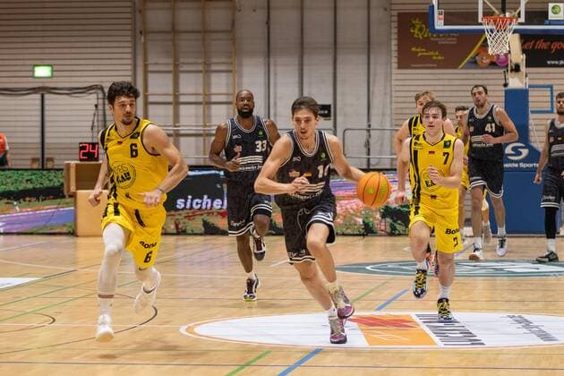 , ¨¨Kirchheim Knights vs Medipolis SC Jena , 2 Basketball Bundesliga, Pro A, Barmer 2 Basketball, Matchday 3, Season 2021 2022, 02 10 2021, ¨¨ Kirchheim Knights vs Medipolis SC Jena , 2 Basketball Bundesliga, Pro A, Barmer 2 Basketball, Matchday 3, Season 2021 2022, 02 10 2021 Kirchheim am Neckar. Copyright: xNinaxSander xEibnerxPressefotoxIx EP_NSR