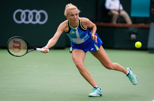 Mandatory Credit: Photo by Rob Prange Shutterstock (12524628bn) Katerina Siniakova of the Czech Republic in action during the first round of the 2021 BNP Paribas Open WTA, Tennis Damen 1000 tennis tournament BNP Paribas Open, Tennis, Day 2, Indian Wells Tennis Garden, California, USA - 07 Oct 2021 BNP Paribas Open, Tennis, Day 2, Indian Wells Tennis Garden, California, USA - 07 Oct 2021 Copyright: xRobxPrange Shutterstockx 12524628bn
