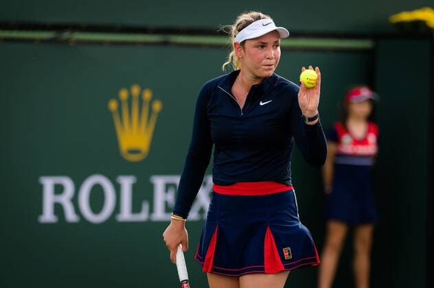 Mandatory Credit: Photo by Rob Prange Shutterstock (12524628bg) Donna Vekic of Croatia in action during the first round of the 2021 BNP Paribas Open WTA, Tennis Damen 1000 tennis tournament BNP Paribas Open, Tennis, Day 2, Indian Wells Tennis Garden, California, USA - 07 Oct 2021 BNP Paribas Open, Tennis, Day 2, Indian Wells Tennis Garden, California, USA - 07 Oct 2021 Copyright: xRobxPrange Shutterstockx 12524628bg