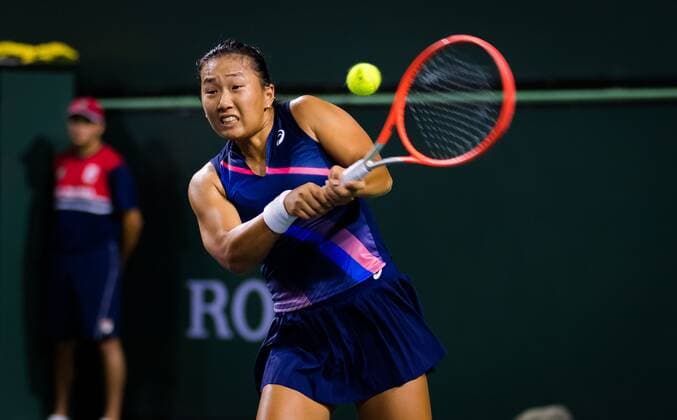 Mandatory Credit: Photo by Rob Prange Shutterstock (12524628ey) Claire Liu of the United States in action during the first round of the 2021 BNP Paribas Open WTA, Tennis Damen 1000 tennis tournament BNP Paribas Open, Tennis, Day 2, Indian Wells Tennis Garden, California, USA - 07 Oct 2021 BNP Paribas Open, Tennis, Day 2, Indian Wells Tennis Garden, California, USA - 07 Oct 2021 Copyright: xRobxPrange Shutterstockx 12524628ey