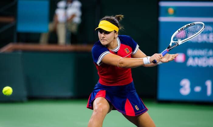 Mandatory Credit: Photo by Rob Prange Shutterstock (12524631el) Bianca Andreescu of Canada in action during the second round at the 2021 BNP Paribas Open WTA, Tennis Damen 1000 tennis tournament BNP Paribas Open, Tennis, Day 4, Indian Wells Tennis Garden, California, USA - 09 Oct 2021 BNP Paribas Open, Tennis, Day 4, Indian Wells Tennis Garden, California, USA - 09 Oct 2021 Copyright: xRobxPrange Shutterstockx 12524631el
