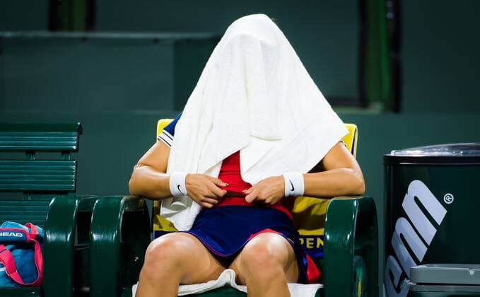 Mandatory Credit: Photo by Rob Prange Shutterstock (12524631ep) Bianca Andreescu of Canada in action during the second round at the 2021 BNP Paribas Open WTA, Tennis Damen 1000 tennis tournament BNP Paribas Open, Tennis, Day 4, Indian Wells Tennis Garden, California, USA - 09 Oct 2021 BNP Paribas Open, Tennis, Day 4, Indian Wells Tennis Garden, California, USA - 09 Oct 2021 Copyright: xRobxPrange Shutterstockx 12524631ep