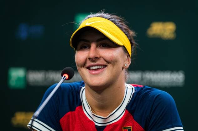 Mandatory Credit: Photo by Rob Prange Shutterstock (12524631fz) Bianca Andreescu of Canada talks to the media after winning the second round at the 2021 BNP Paribas Open WTA, Tennis Damen 1000 tennis tournament BNP Paribas Open, Tennis, Day 4, Indian Wells Tennis Garden, California, USA - 09 Oct 2021 BNP Paribas Open, Tennis, Day 4, Indian Wells Tennis Garden, California, USA - 09 Oct 2021 Copyright: xRobxPrange Shutterstockx 12524631fz