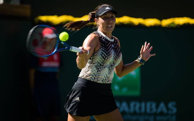 Mandatory Credit: Photo by Rob Prange Shutterstock (12524635al) Jessica Pegula of the United States in action during the fourth round at the 2021 BNP Paribas Open WTA, Tennis Damen 1000 tennis tournament BNP Paribas Open, Tennis, Day 7, Indian Wells Tennis Garden, California, USA - 12 Oct 2021 BNP Paribas Open, Tennis, Day 7, Indian Wells Tennis Garden, California, USA - 12 Oct 2021 Copyright: xRobxPrange Shutterstockx 12524635al