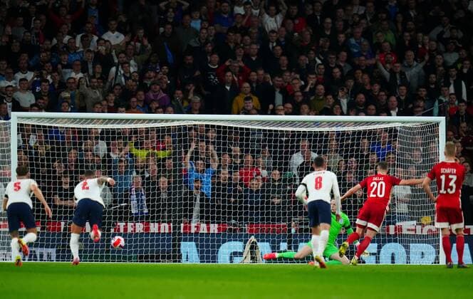 Mandatory Credit: Photo by Javier Garcia Shutterstock (12534018dz) Roland Sallai of Hungary sends England goalkeeper Jordan Pickford the wrong way and scores the opening goal from the penalty spot England v Hungary, FIFA World Cup, WM, Weltmeisterschaft, Fussball 2022 Qualifying, Group I, Football, Wembley Stadium, London, UK - 12 Oct 2021 EDITORIAL USE ONLY No use with unauthorised audio, video, data, fixture lists, club league logos or live services. Online in-match use limited to 120 images, no video emulation. No use in betting, games or single club league player publications. England v Hungary, FIFA World Cup 2022 Qualifying, Group I, Football, Wembley Stadium, London, UK - 12 Oct 2021 EDITORIAL USE ONLY No use with unauthorised audio, video, data, fixture lists, club league logos or live services. Online in-match use limited to 120 images, no video emulation. No use in betting, games or single club league player publications. Copyright: xJavierxGarcia Shutterstockx 12534018dz