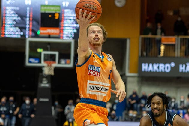 Per Guenther ratiopharm Ulm, 06 HAKRO Merlins Crailsheim vs ratiopharm Ulm, basketball, 1 Bundesliga, easy credit BBL, matchday 4, season 2021 2022, 16 10 2021 HAKRO Merlins Crailsheim vs ratiopharm Ulm, basketball, 1 Bundesliga, easy credit BBL, matchday 4, season 2021 2022, 16 10 2021 Ilshofen Copyright: xNinaxSander xEibnerxPressefotoxIx EP_NSR