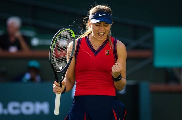 Mandatory Credit: Photo by Rob Prange Shutterstock (12524643cd) Paula Badosa of Spain in action during the final of the 2021 BNP Paribas Open WTA, Tennis Damen 1000 tennis tournament BNP Paribas Open, Tennis, Day 12, Indian Wells Tennis Garden, California, USA - 17 Oct 2021 BNP Paribas Open, Tennis, Day 12, Indian Wells Tennis Garden, California, USA - 17 Oct 2021 Copyright: xRobxPrange Shutterstockx 12524643cd