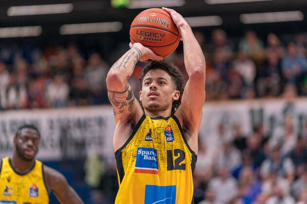 Jonah Radebaugh Ludwigsburg, 12 , GER, Basketball, Bundesliga, Maenner, 2021 2022, 6 Spieltag, Syntainics MBC MHP Riesen Ludwigsburg, 30 10 2021, GER, Basketball, Bundesliga, Maenner, 2021 2022, 6 Spieltag, Syntainics MBC MHP Riesen Ludwigsburg, 30 10 2021, Weissenfels Copyright: xEibner-Pressefotox EP_EER