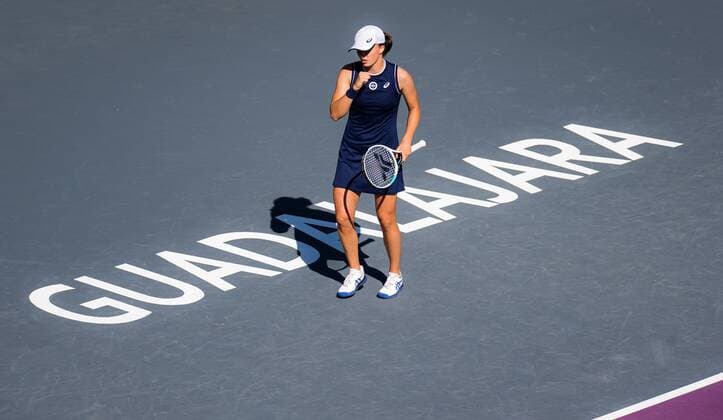 Tennis, WTA Finals in Guadalajara, Iga Swiatek - Paula Badosa Mandatory Credit: Photo by Rob Prange Shutterstock (12596813j) Iga Swiatek of Poland in action during the third round robin match at the 2021 Akron WTA, Tennis Damen Finals Guadalajara WTA tennis tournament Akron WTA Finals, Day 6, Tennis, Panamerican Tennis Center Guadalajara, Mexico - 15 Nov 2021 Akron WTA Finals, Day 6, Tennis, Panamerican Tennis Center Guadalajara, Mexico - 15 Nov 2021 Copyright: xRobxPrange Shutterstockx 12596813j