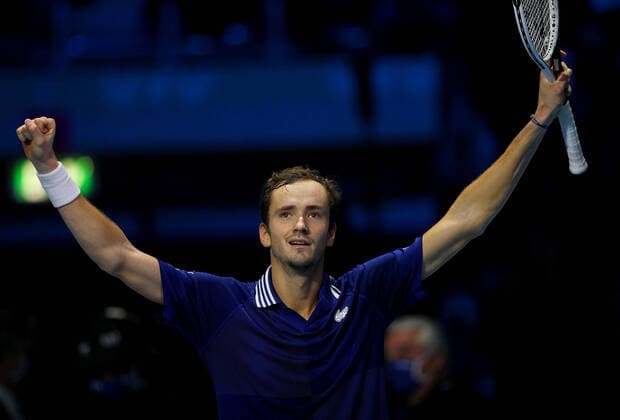 Mandatory Credit: Photo by Ella Ling Shutterstock (12603335w) Daniil Medvedev of Russia celebrates Nitto ATP, Tennis Herren World Tour Finals, Day 3, Tennis, Pala Alpitour, Turin, Italy - 16 Nov 2021 Nitto ATP World Tour Finals, Day 3, Tennis, Pala Alpitour, Turin, Italy - 16 Nov 2021 Copyright: xEllaxLing Shutterstockx 12603335w