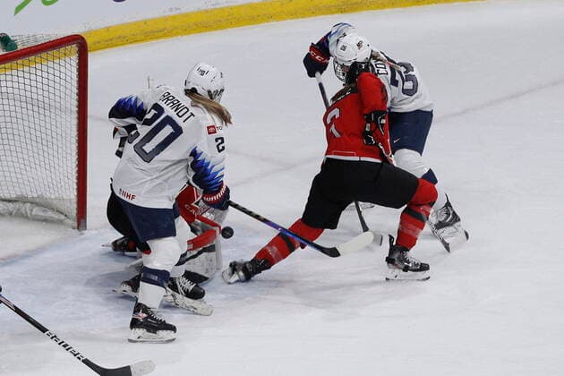 November 21, 2021, Kingston, Ontario, Canada: Canada goaltender Emerance Maschmeyer (38) makes a save between players during first period action of the Rivalry series against the United States, in Kingston, Ont., Sunday, Nov. 21, 2021. Canada News - November 21, 2021 - ZUMAc35_ 0142511603st Copyright: xLarsxHagbergx