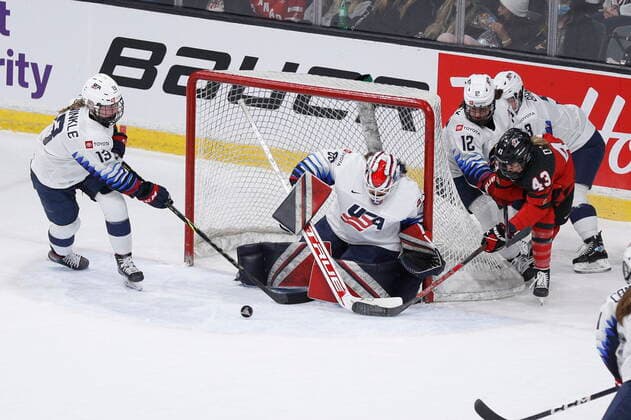 November 21, 2021, Kingston, Ontario, Canada: United States goaltender Nicole Hensley (29) makes a save during first period action of the Rivalry series against Canada, in Kingston, Ont., Sunday, Nov. 21, 2021. Canada News - November 21, 2021 - ZUMAc35_ 0142511696st Copyright: xLarsxHagbergx