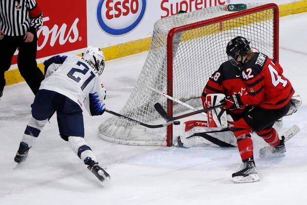 November 21, 2021, Kingston, Ontario, Canada: United States forward Hilary Knight (21) scores in overtime action of the Rivalry series against Canada, in Kingston, Ont., Sunday, Nov. 21, 2021. The United States won 3-2. Canada News - November 21, 2021 - ZUMAc35_ 0142515157st Copyright: xLarsxHagbergx