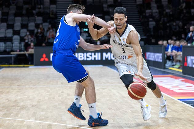 Kristian Kullamae Estonia, 77 , Dominic Lockhart Germany, 03 Germany vs Estonia, Basketball, World Cup Qualification 2023, Group D, 25 11 2021 Photo EIBNER Guener Santemiz Germany vs Estonia, Basketball, World Cup Qualification 2023, Group D, 25 11 2021 Nuremberg Copyright: xEIBNER GuenerxSantemizx EP_GSZ