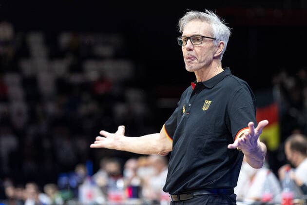 Gordon Herbert Germany, coach Germany vs Estonia, basketball, World Cup qualifying 2023, Group D, 25 11 2021 Photo EIBNER Guener Santemiz Germany vs Estonia, basketball, World Cup qualifying 2023, Group D, 25 11 2021 Nuernberg, Germany Copyright: xEIBNER GuenerxSantemizx EP_GSZ