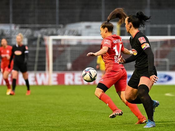 Noemi Gentile SC Sand, 14 and Peggy Kuznik 1 FC Köln, 21 1 FC Koeln vs SC Sand, Football, Womens Bundesliga, Matchday 10, 2021 2022, 05 12 2021 DFL DFB REGULATES PROHIBIT ANY USE OF PHOTOGRAPHS AS IMAGE SEQUENCES AND OR QUASI VIDEO 1 FC Koeln vs SC Sand, Football, Womens Bundesliga, Matchday 10, Season 2021 2022, 05 12 2021 Koeln Copyright: xEibner-Pressefotox EP_THR