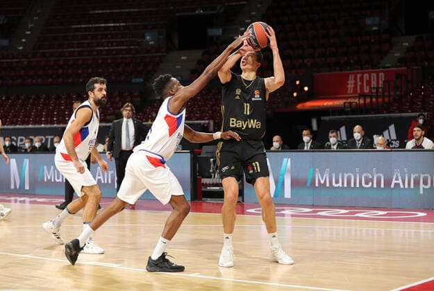 Vladimir Lucic Bayern Basketball, 11 at the Shoot GER, FC Bayern Basketball vs Anadolu EFES Istanbul, Basketball, EuroLeague, Season 2021 2022, 09 12 2021, GER, FC Bayern Basketball vs Anadolu EFES Istanbul, Basketball, EuroLeague, Season 2021 2022, 09 12 2021, Muenchen Copyright: xEIBNER MarcelxEngelbrechtx EP_EER