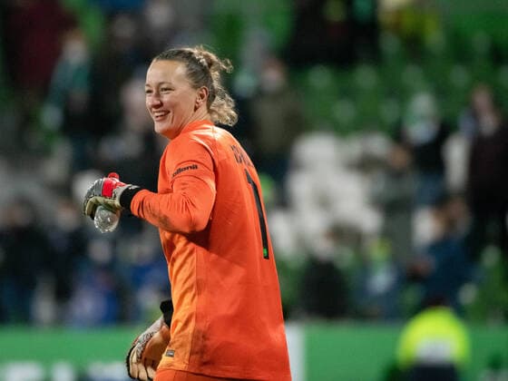 Almuth Schult VfL Wolfsburg cheers, GER, VfL Wolfsburg vs FC Chelsea London, 16 12 2021, Uefa Womens Champions League group stage, matchday 6, season 2021 2022 GER, VfL Wolfsburg vs FC Chelsea London, 16 12 2021, Uefa Womens Champions League group stage, matchday 6, season 2021 2022 Wolfsburg Copyright: xEIBNER MichaelxMemmlerx EP_MMR
