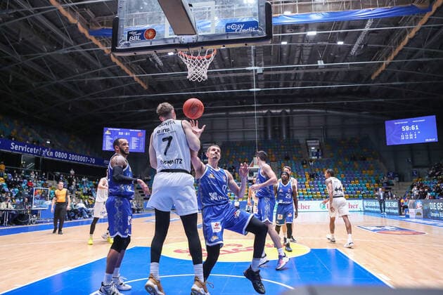 Judge J ,, Niners Chemnitz, 7 ,Wank Lukas, Fraport Skyliners, 0 , , GER,Basketball, BBL, Fraport Skyliners vs Niners Chemnitz,27 12 2021, Frankfurt. Copyright: xEibner-Pressefoto UlrichxScherbax EP_usm