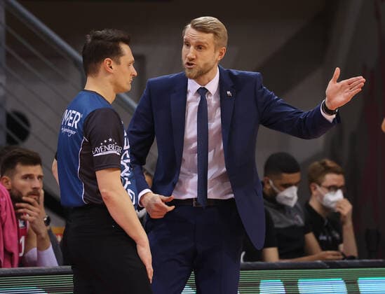 Bonns Coach Tuomas Ilsalo , Telekom Baskets Bonn vs Hamburg Towers, Basketball, 1 Easy Credit Bundesliga, 16 Spieltag, 09 01 2022, Telekom Baskets Bonn vs Hamburg Towers, Basketball, 1 Easy Credit Bundesliga, 16 Spieltag, 09 01 2022, Photo EIBNER Joerg Niebergall Bonn Copyright: xJoergxNiebergall Eibner-Pressefox EP_JNL