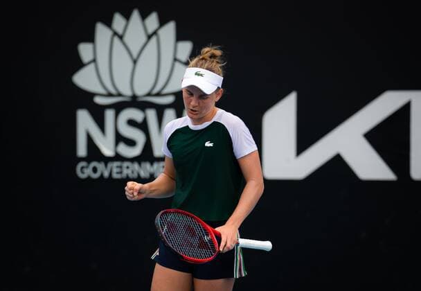 Mandatory Credit: Photo by Rob Prange Shutterstock (12750372bf) Fiona Ferro of France in action during the first round of the 2022 Sydney Tennis Classic WTA, Tennis Damen 500 tennis tournament Sydney Tennis Classic, Day 2, Tennis, Olympic Park, Sydney, Australia - 11 Jan 2022 Sydney Tennis Classic, Day 2, Tennis, Olympic Park, Sydney, Australia - 11 Jan 2022 Copyright: xRobxPrange Shutterstockx 12750372bf