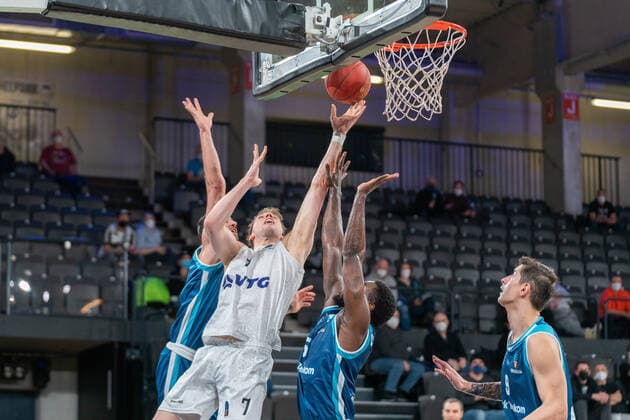 Lukas Meisner Hamburg Towers 7 meets Hamburg Towers vs Turk Telekom Ankara, basketball, Eurocup, group stage, matchday 9, season 2021 2022, 11 01 2022 Marcel von Fehrn Hamburg Towers vs Turk Telekom Ankara, basketball, Eurocup, group stage, matchday 9, season 2021 2022, 11 01 2022 Hamburg Copyright: xEibnerxPressefoto MarcelxvonxFehrnx EP_MFN
