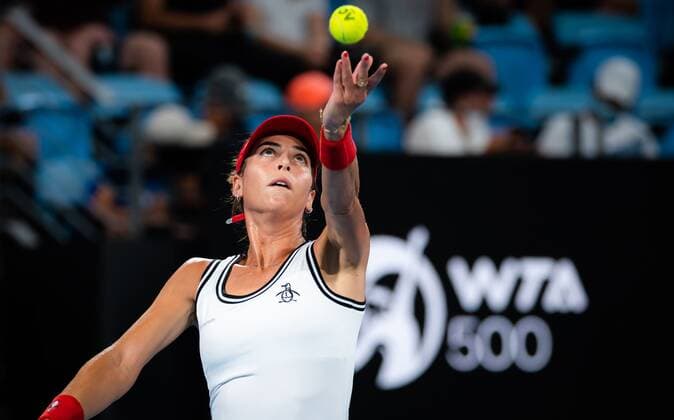 Mandatory Credit: Photo by Rob Prange Shutterstock (12751254ej) Ajla Tomljanovic of Australia in action during the second round of the 2022 Sydney Tennis Classic WTA, Tennis Damen 500 tennis tournament Sydney Tennis Classic, Day 3, Tennis, Olympic Park, Sydney, Australia - 12 Jan 2022 Sydney Tennis Classic, Day 3, Tennis, Olympic Park, Sydney, Australia - 12 Jan 2022 Copyright: xRobxPrange Shutterstockx 12751254ej